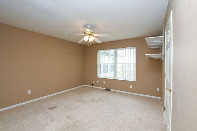 3860 Deer Valley Drive B, Marion, IA 52302