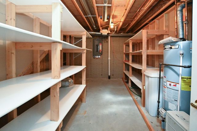 3860 Deer Valley Drive B, Marion, IA 52302