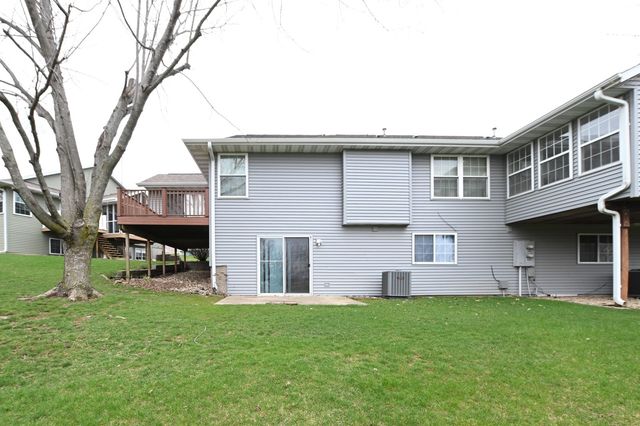 3860 Deer Valley Drive B, Marion, IA 52302