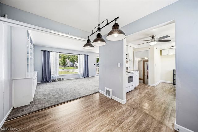 423 E 305th Street, Willowick, OH 44095
