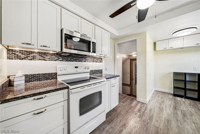 423 E 305th Street, Willowick, OH 44095