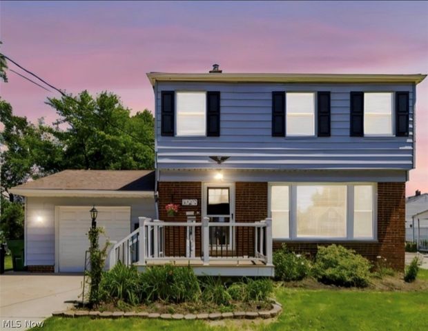 423 E 305th Street, Willowick, OH 44095