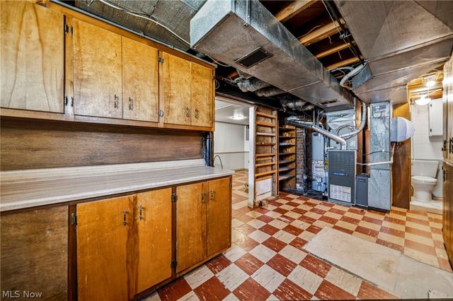 423 E 305th Street, Willowick, OH 44095