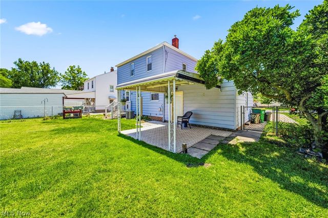 423 E 305th Street, Willowick, OH 44095