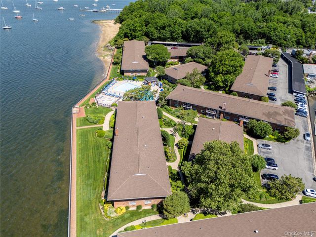 1 Toms Point Lane Building 5 Building 5, Unit 9J, Port Washington, NY 11050