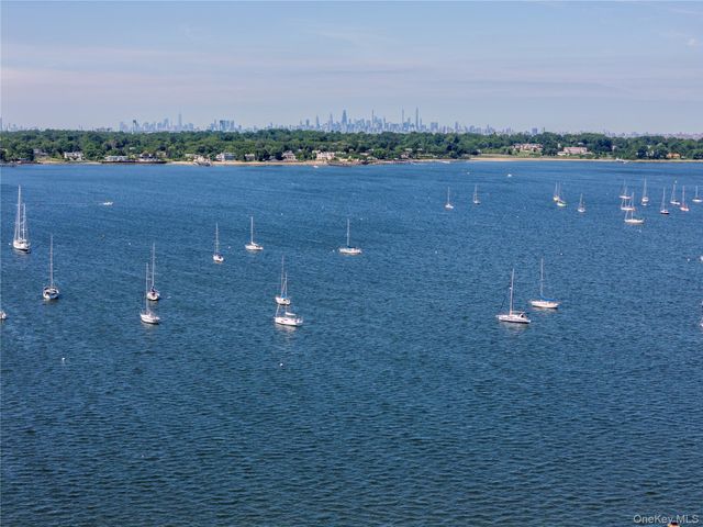 1 Toms Point Lane Building 5 Building 5, Unit 9J, Port Washington, NY 11050