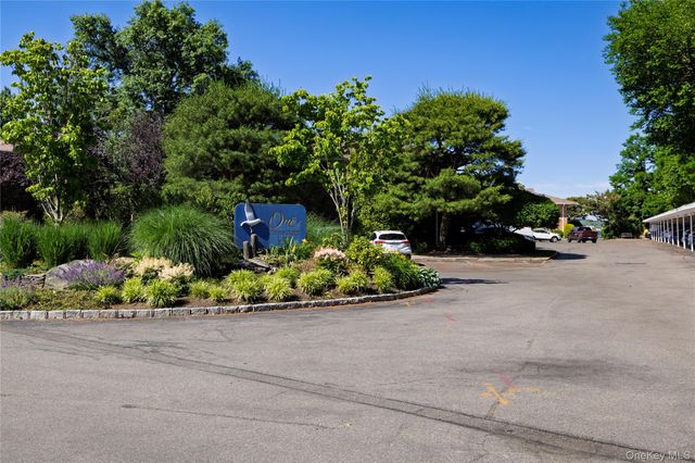 1 Toms Point Lane Building 5 Building 5, Unit 9J, Port Washington, NY 11050