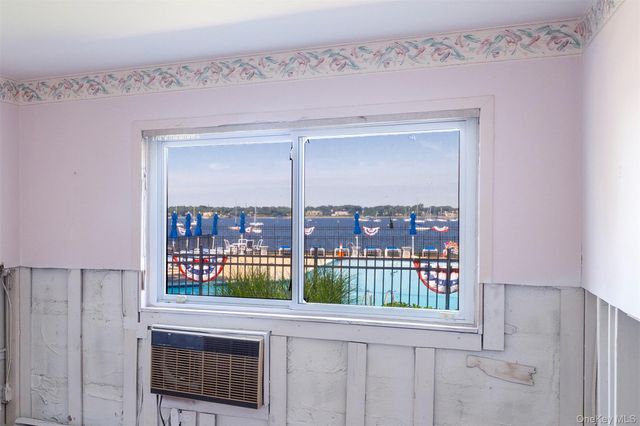 1 Toms Point Lane Building 5 Building 5, Unit 9J, Port Washington, NY 11050