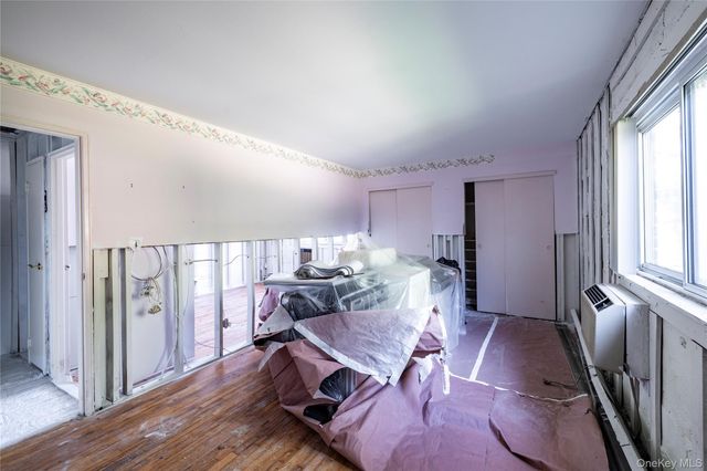 1 Toms Point Lane Building 5 Building 5, Unit 9J, Port Washington, NY 11050
