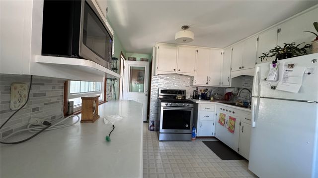 3233 W 23RD Street, Erie, PA 16506