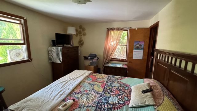 3233 W 23RD Street, Erie, PA 16506
