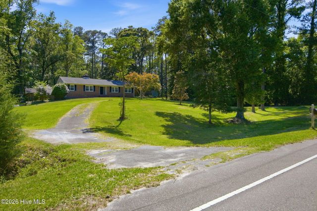 302 Copas Road SW, Shallotte, NC 28470