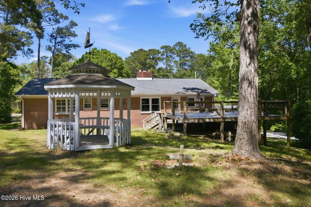 302 Copas Road SW, Shallotte, NC 28470