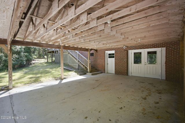 302 Copas Road SW, Shallotte, NC 28470