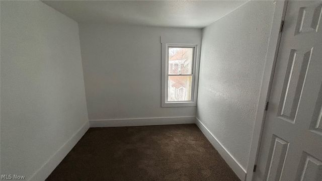 1021 La Croix Avenue, Akron, OH 44307