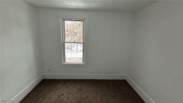 1021 La Croix Avenue, Akron, OH 44307
