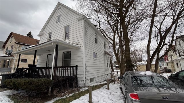 1021 La Croix Avenue, Akron, OH 44307