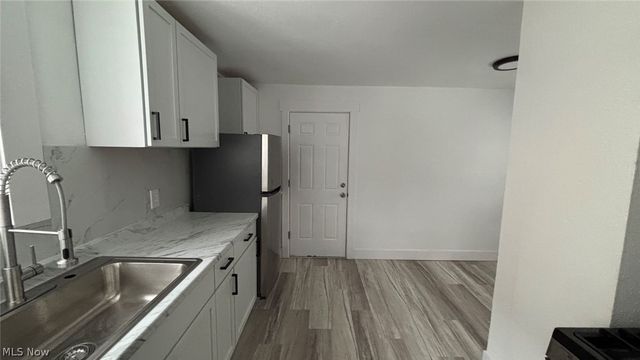 1021 La Croix Avenue, Akron, OH 44307