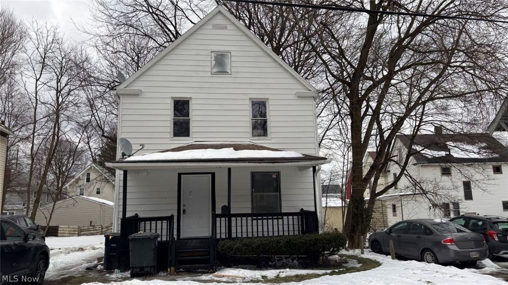 1021 La Croix Avenue, Akron, OH 44307