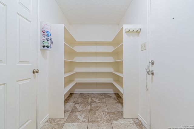 3003 Cassowary, San Antonio, TX 78247