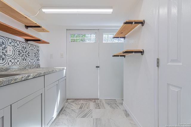 3003 Cassowary, San Antonio, TX 78247