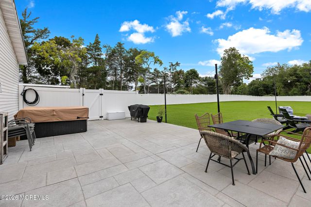 413 S Green Street, Tuckerton, NJ 08087