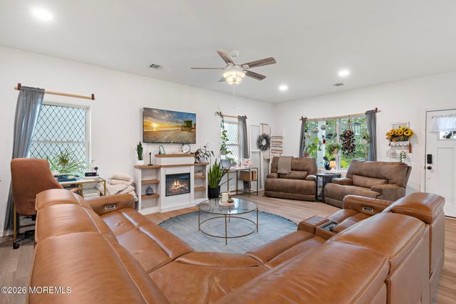 413 S Green Street, Tuckerton, NJ 08087