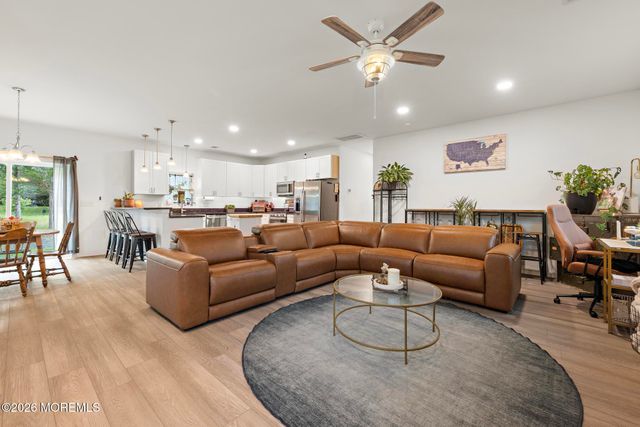 413 S Green Street, Tuckerton, NJ 08087