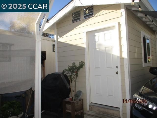 5751 Bridgehead Rd, Oakley, CA 94561