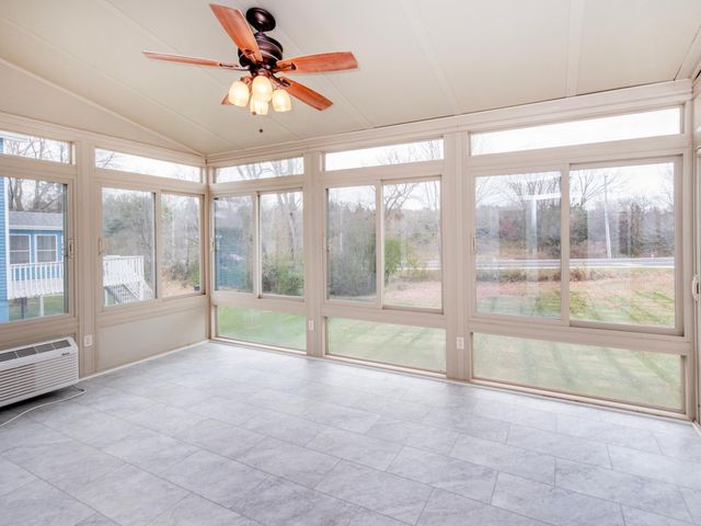 2498 Pond Circle E, Mendota Heights, MN 55120