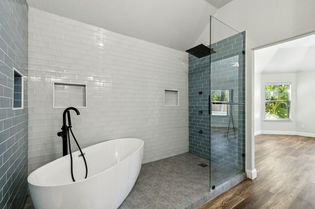 3012 Waterglen Drive, Fort Worth, TX 76244