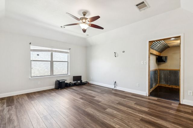 3012 Waterglen Drive, Fort Worth, TX 76244
