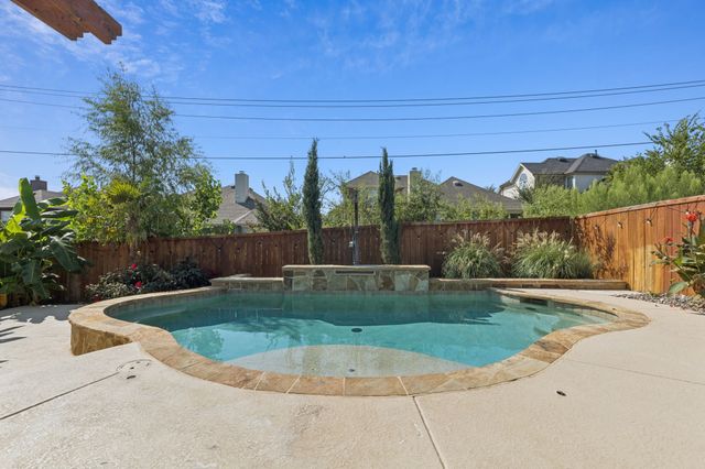 3012 Waterglen Drive, Fort Worth, TX 76244