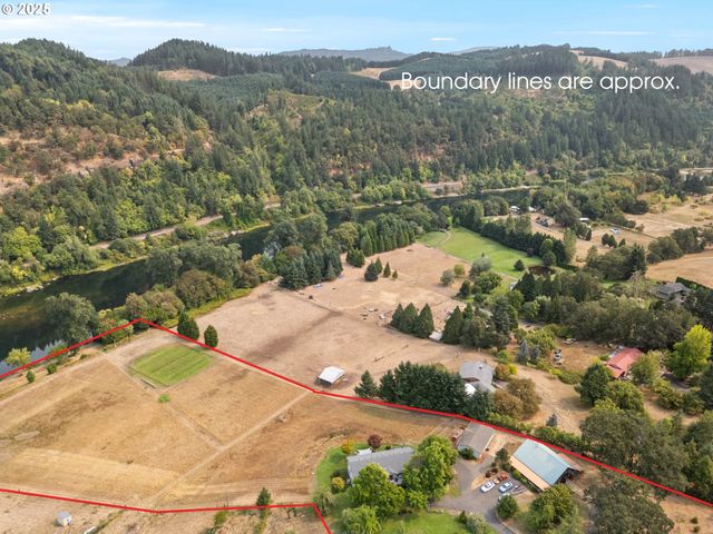 150 RIVERWOOD Ln, Oakland, OR 97462