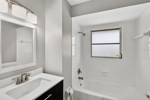 536 PANGOLA DRIVE, North Fort Myers, FL 33903