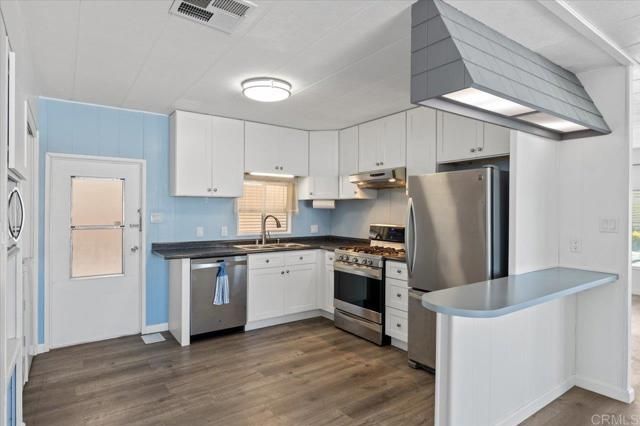 718 Sycamore Avenue 109, Vista, CA 92083