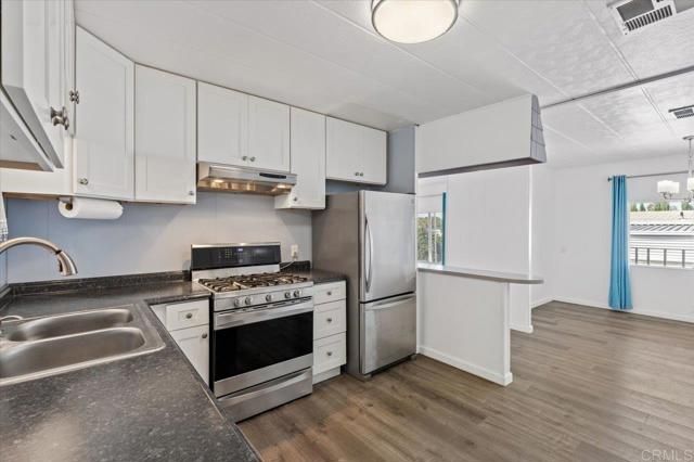 718 Sycamore Avenue 109, Vista, CA 92083