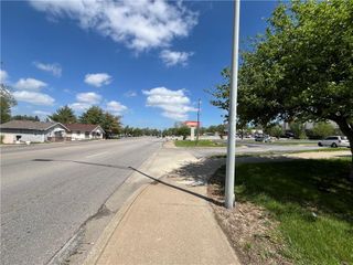 2335 S Sterling Avenue, Independence, MO 64052