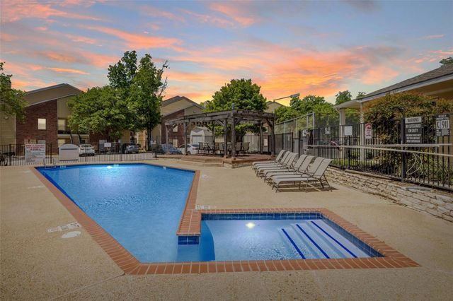 2323 Wells Branch PKWY B108, Austin, TX 78728