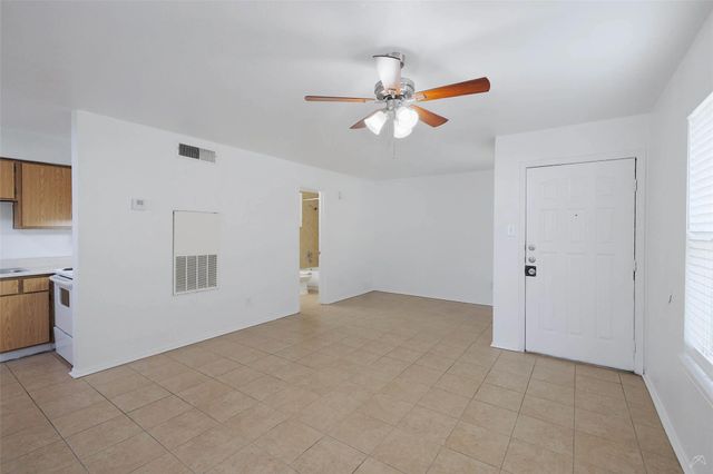 2323 Wells Branch PKWY B108, Austin, TX 78728