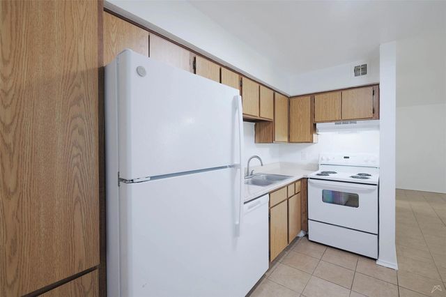 2323 Wells Branch PKWY B108, Austin, TX 78728