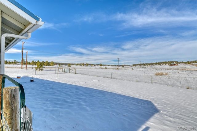 17 Garfield Circle, Florissant, CO 80816