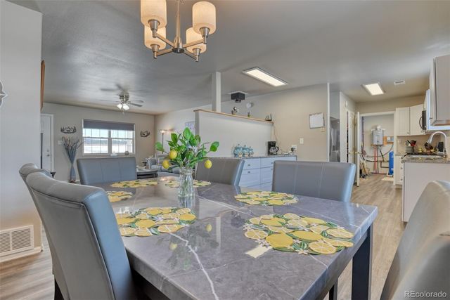 17 Garfield Circle, Florissant, CO 80816