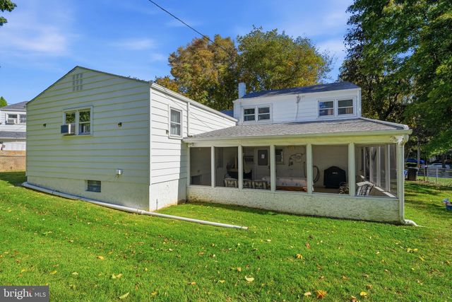320 RUMPF AVE, Langhorne, PA 19047