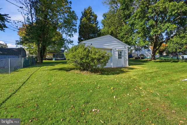 320 RUMPF AVE, Langhorne, PA 19047