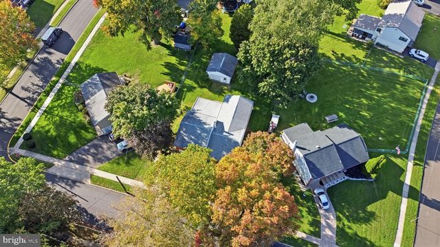 320 RUMPF AVE, Langhorne, PA 19047