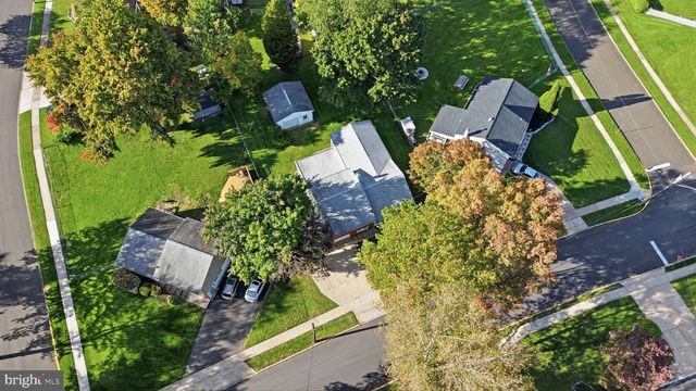320 RUMPF AVE, Langhorne, PA 19047
