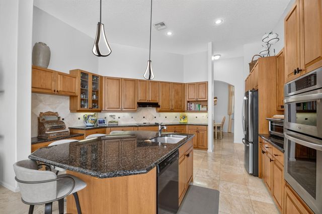 6733 Finamore Circle, Lake Worth, FL 33467