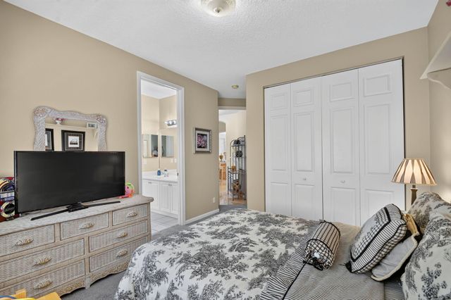 6733 Finamore Circle, Lake Worth, FL 33467