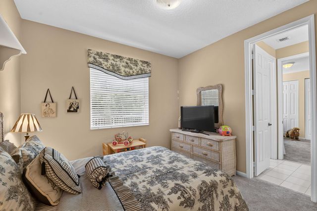 6733 Finamore Circle, Lake Worth, FL 33467